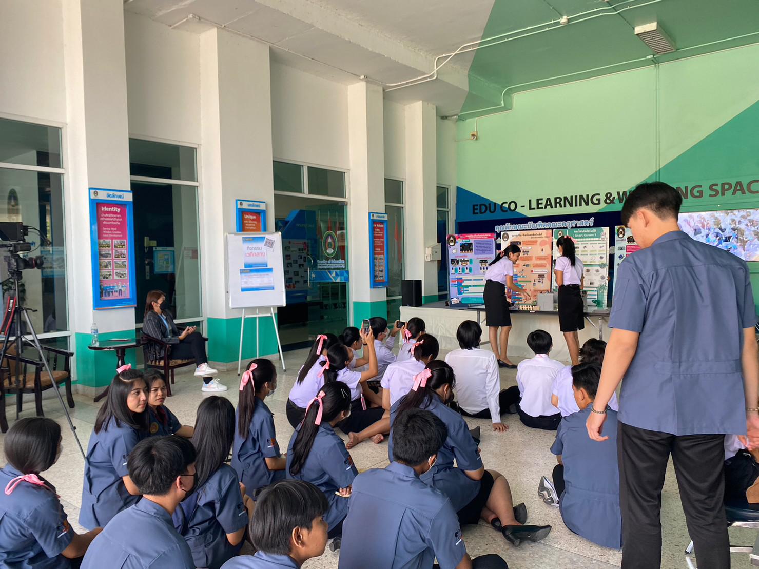 28. ภาพกิจกรรม 50 ปี KPRU สู่การพัฒนาท้องถิ่นอย่างยั่งยืน มหาวิทยาลัยราชภัฏกำแพงเพชร ระหว่างวันที่ 26-28 มกราคม 2566 ณ มหาวิทยาลัยราชภัฏกำแพงเพชร โดยนักศึกษาโปรแกรมวิชาคอมพิวเตอร์ คณะครุศาสตร์